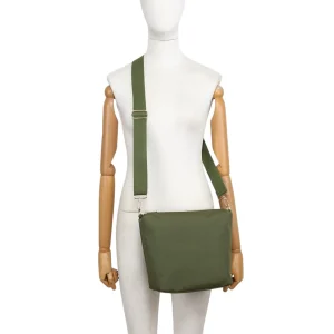 Adjustable Shoulder Strap Spacious Design Crossbody Bag - Image 4