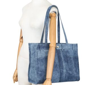 Stylish Denim Shoulder Bag with Zipper Closure & Pockets - Image 7