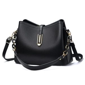 Elegant Chain Strap Crossbody Shoulder Bag for Women